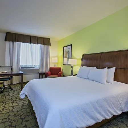 Hilton Garden Inn Lincoln Downtown/Haymarket Exterior photo