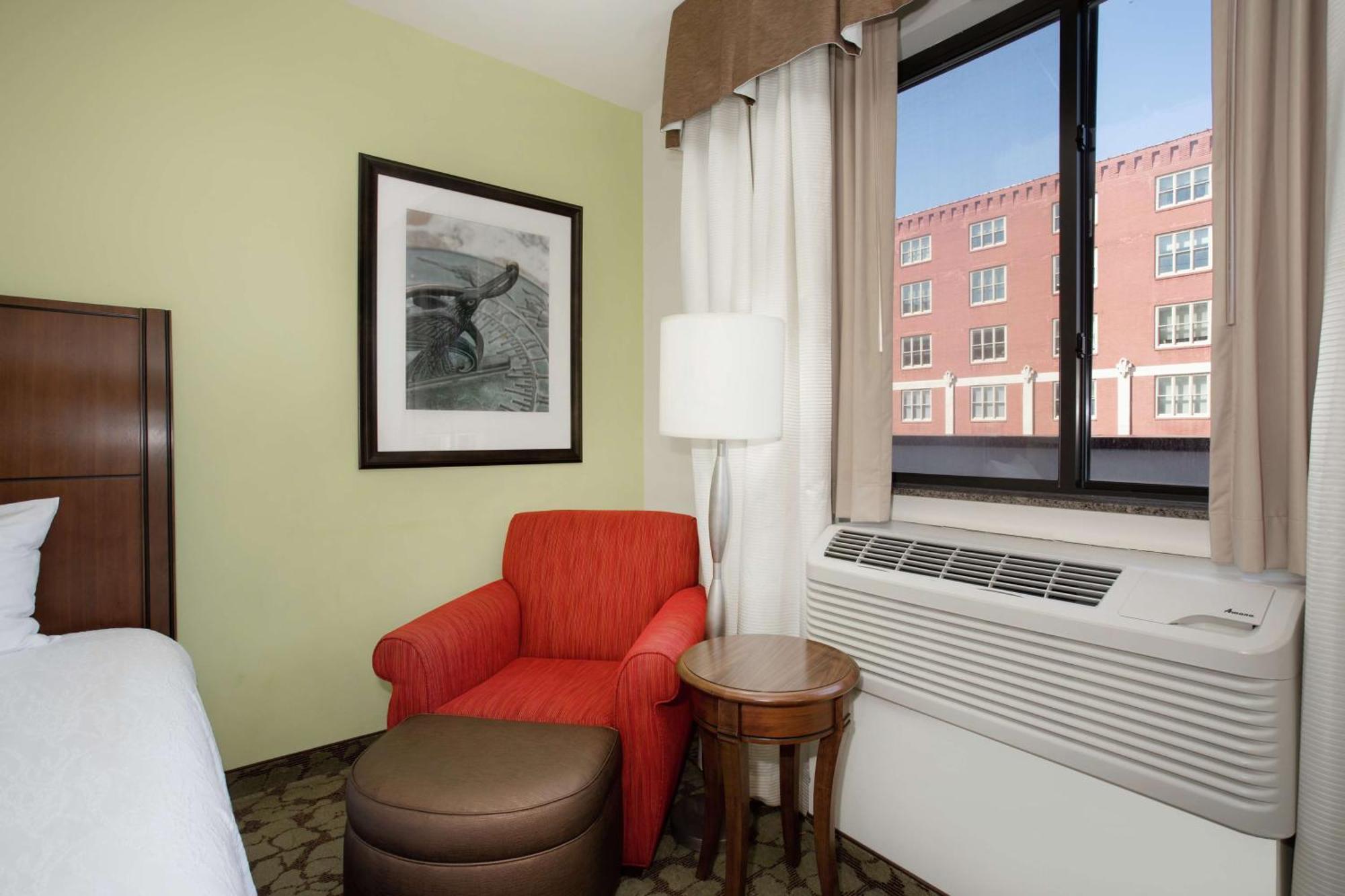 Hilton Garden Downtown/haymarket 3*
